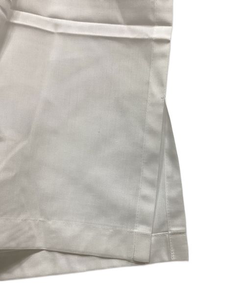 132 5. ISSEY MIYAKE（132 5. イッセイ ミヤケ）132 5. ISSEY MIYAKE (132 5. イッセイ ミヤケ) PLEATS T BASIC ホワイト サイズ:2 未使用品の古着・服飾アイテム