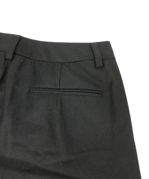 YOSHIE INABA（ヨシエ イナバ）yoshie inaba (ヨシエ イナバ) パンツ　B0384FPP821 ブラック サイズ:9 未使用品の古着・服飾アイテム