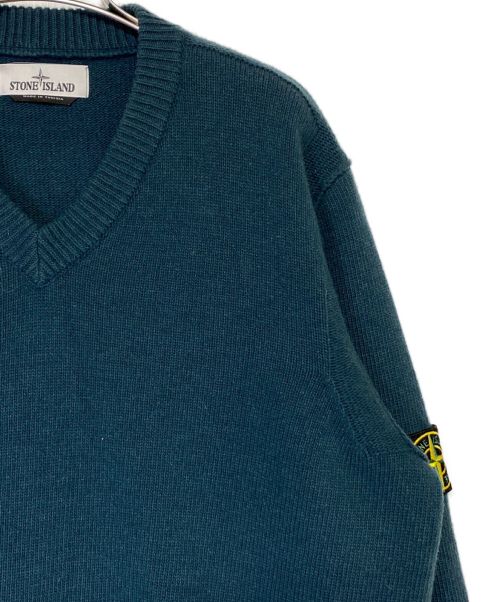 STONE ISLAND（ストーンアイランド）STONE ISLAND (ストーンアイランド) ミドルゲージウールナイロンVネックニット グリーン サイズ:XLの古着・服飾アイテム