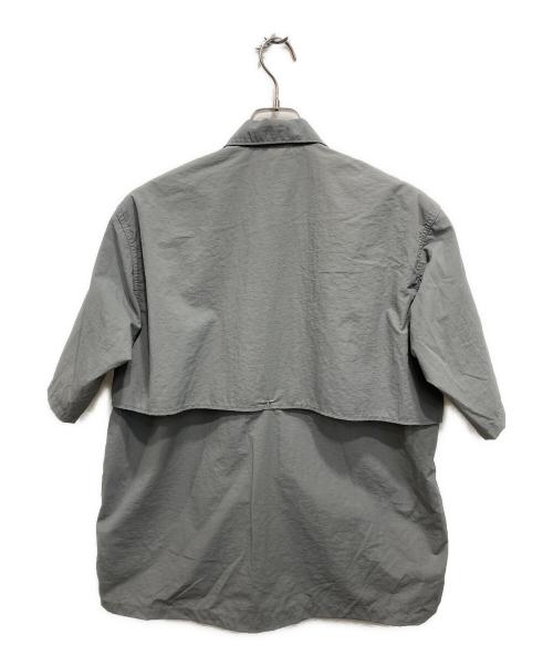THE NORTHFACE PURPLELABEL（ザ・ノースフェイス パープルレーベル）THE NORTHFACE PURPLELABEL (ザ・ノースフェイス パープルレーベル) Field H/S Shirt グレー サイズ:XSの古着・服飾アイテム