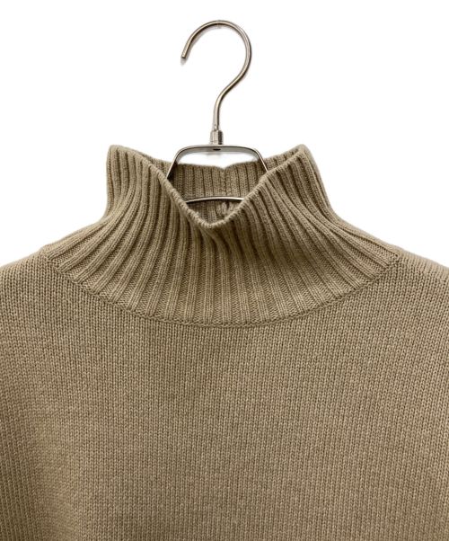 Spick and Span（スピック＆スパン）Spick and Span (スピックアンドスパン) バックスリット タートルネックプルオーバー ベージュ サイズ:Freeの古着・服飾アイテム
