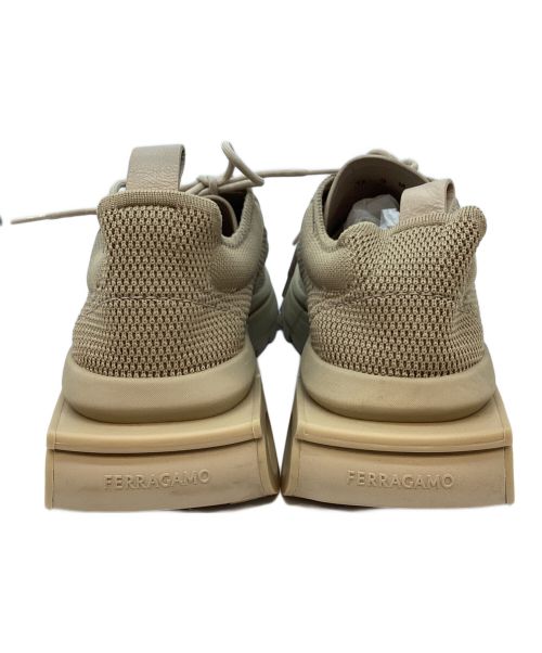 Ferragamo（フェラガモ）Ferragamo (フェラガモ) レースアップスニーカー ベージュ サイズ:27cmの古着・服飾アイテム