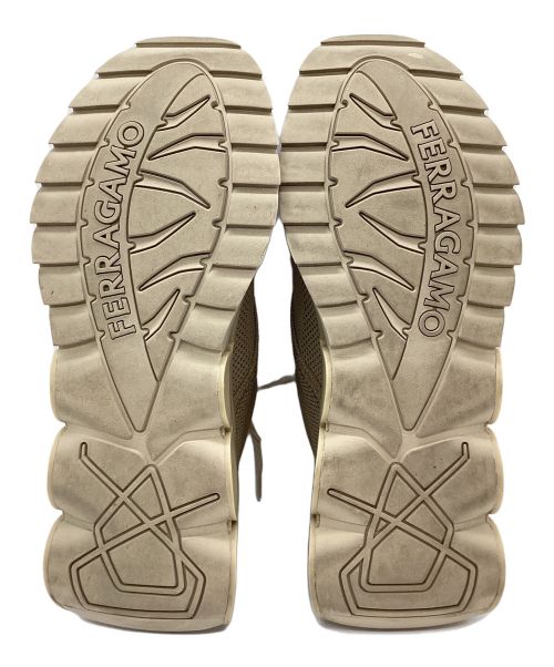 Ferragamo（フェラガモ）Ferragamo (フェラガモ) レースアップスニーカー ベージュ サイズ:27cmの古着・服飾アイテム