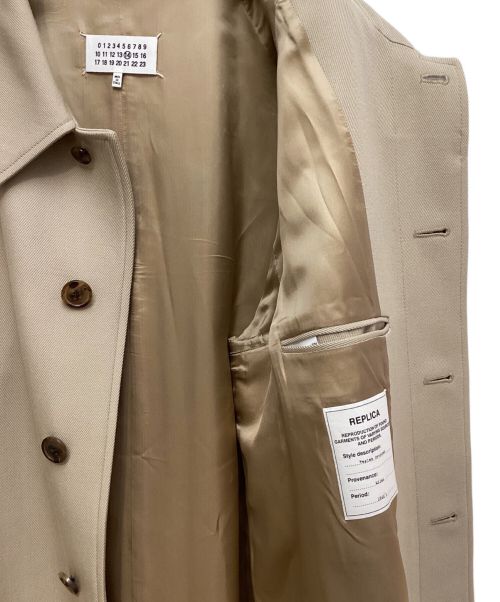 Maison Margiela（メゾンマルジェラ）Maison Margiela (メゾンマルジェラ) 18SS Raglan Sleeve Stencil Collar Coat（ラグランスリーブステンカラーコート） ベージュ サイズ:50の古着・服飾アイテム