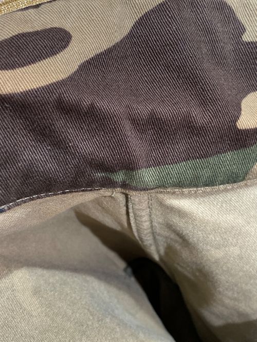 Saint Laurent Paris（サンローランパリ）Saint Laurent Paris (サンローランパリ) カモフラミリタリージャケット カーキ サイズ:48の古着・服飾アイテム