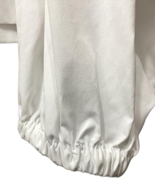 FRAY ID（フレイ アイディー）FRAY ID (フレイ アイディー) ラッフルカラーパフブラウス ホワイト サイズ:ONEの古着・服飾アイテム