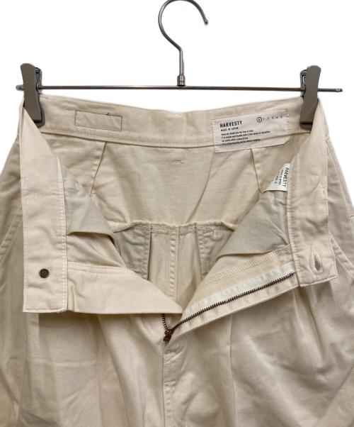 HARVESTY（ハーベスティー）HARVESTY (ハーベスティー) エッグタックチノパンツ アイボリーの古着・服飾アイテム