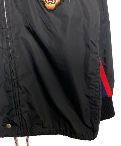GUCCI（グッチ）GUCCI (グッチ) アングリーキャットフーデッドジャケット ブラック サイズ:46の古着・服飾アイテム