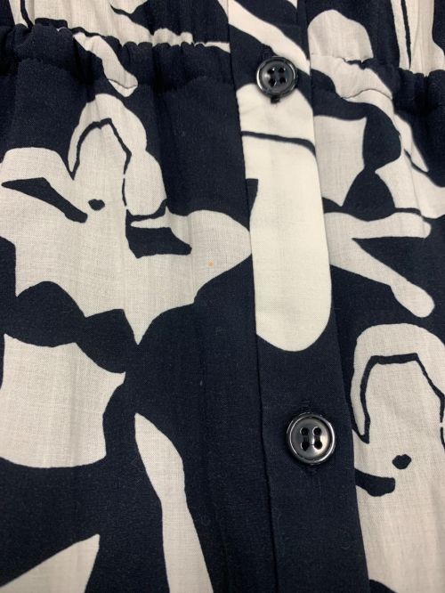 GRACE CONTINENTAL（（グレースコンチネンタル）GRACE CONTINENTAL (グレースコンチネンタル) スイムガールプリントマキシ ブラック サイズ:36の古着・服飾アイテム