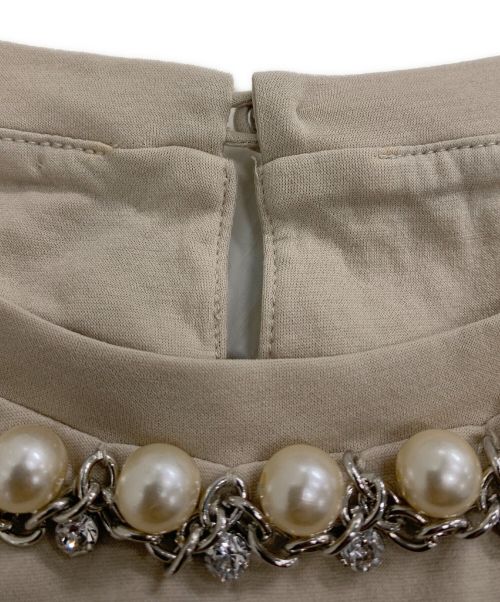 Diagram GRACE CONTINENTAL（ダイアグラム グレースコンチネンタル）Diagram GRACE CONTINENTAL (ダイアグラム グレースコンチネンタル) パールチェーントップ ベージュ サイズ:36の古着・服飾アイテム