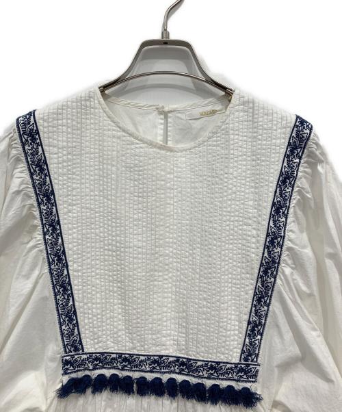 SOULEIADO（ソレイアード）SOULEIADO (ソレイアード) コットンフリンジ ボリュームスリーブワンピース ホワイト サイズ:36の古着・服飾アイテム