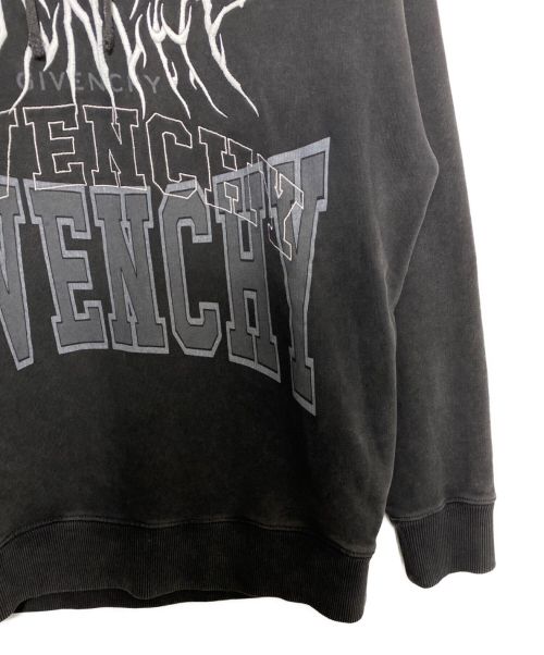 GIVENCHY（ジバンシィ）GIVENCHY (ジバンシィ) LOGO EMBROIDERED DRAWSTRING HOODIE ブラック サイズ:Mの古着・服飾アイテム