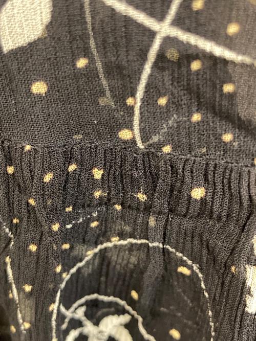 BAUM UND PFERDGARTEN（バウムウンドヘルガーデン）BAUM UND PFERDGARTEN (バウムウンドヘルガーデン) フラワー柄ワンピース ブラック サイズ:SIZE 36の古着・服飾アイテム