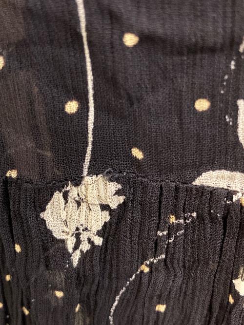 BAUM UND PFERDGARTEN（バウムウンドヘルガーデン）BAUM UND PFERDGARTEN (バウムウンドヘルガーデン) フラワー柄ワンピース ブラック サイズ:SIZE 36の古着・服飾アイテム