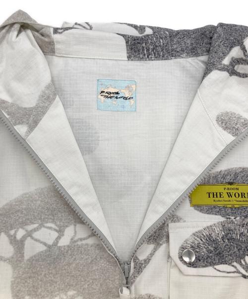 P-ROOM THE WORLD（ピールームザワールド）P-ROOM THE WORLD (ピールームザワールド) マウンテンパーカー／Ryohei Sasaki MOUNTAIN PARKA ホワイト サイズ:Lの古着・服飾アイテム