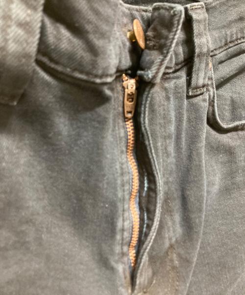 NUDIE JEANS（ヌーディー・ジーンズ）NUDIE JEANS (ヌーディー・ジーンズ) デニムパンツ ブラック サイズ:W30 未使用品の古着・服飾アイテム