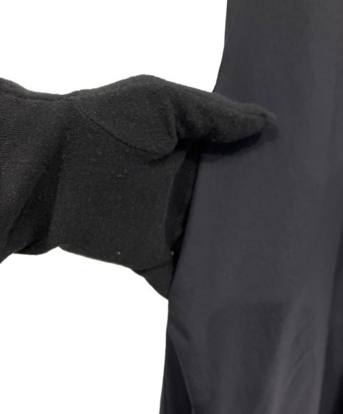 BEAUTY&YOUTH（ビューティーアンドユース）BEAUTY&YOUTH (ビューティーアンドユース) ナイロンフレアキャミワンピース ブラック サイズ:M 未使用品の古着・服飾アイテム