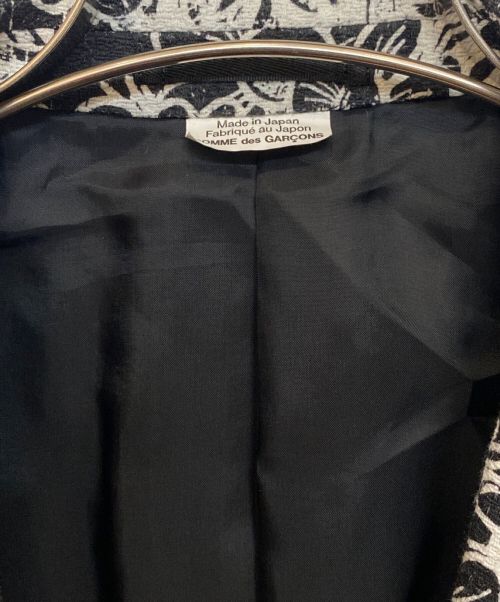 COMME des GARCONS HOMME PLUS（コムデギャルソンオムプリュス）COMME des GARCONS HOMME PLUS (コムデギャルソンオムプリュス) 22SS フローラルデザインジャケット/花の存在期 ホワイト×ブラック サイズ:Mの古着・服飾アイテム