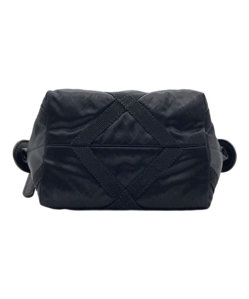 CHANEL（シャネル）CHANEL (シャネル) ミニチェーンショルダーバッグ ブラックの古着・服飾アイテム