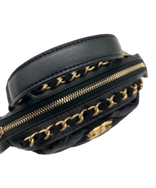 CHANEL（シャネル）CHANEL (シャネル) ミニチェーンショルダーバッグ ブラックの古着・服飾アイテム