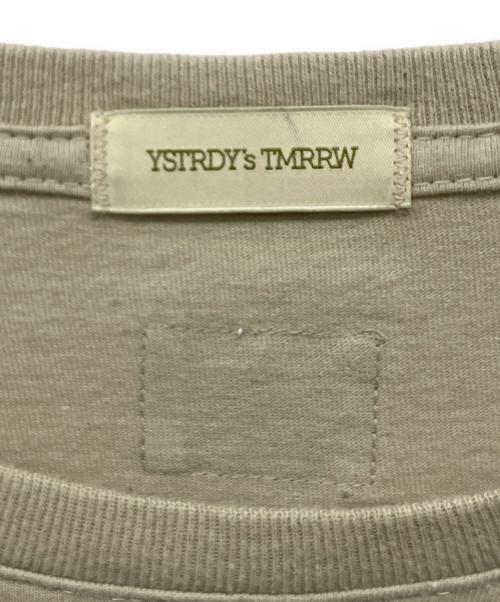 YSTRDY'S TMRRW（イエスタデイズトゥモロウ）YSTRDY'S TMRRW (イエスタデイズトゥモロウ) BAGGY TEE カーキ サイズ:Mの古着・服飾アイテム