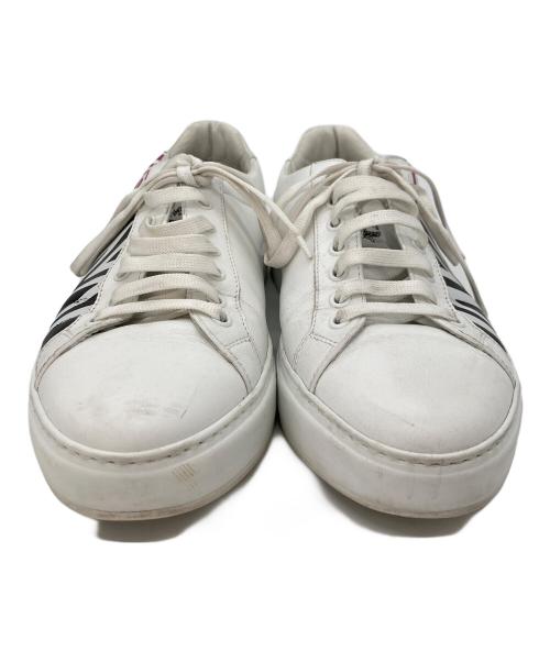 MCM（エムシーエム）MCM (エムシーエム) OVERSIZED LOGO LOW ホワイト サイズ:42の古着・服飾アイテム