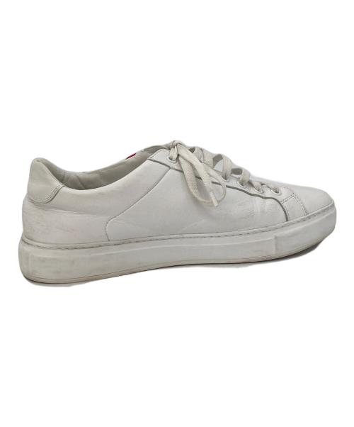 MCM（エムシーエム）MCM (エムシーエム) OVERSIZED LOGO LOW ホワイト サイズ:42の古着・服飾アイテム