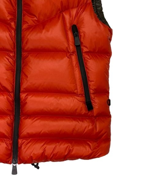MONCLER GRENOBLE（モンクレール グルノーブル）MONCLER GRENOBLE (モンクレール グルノーブル) Kostemberg/ダウンベスト オレンジ サイズ:3の古着・服飾アイテム
