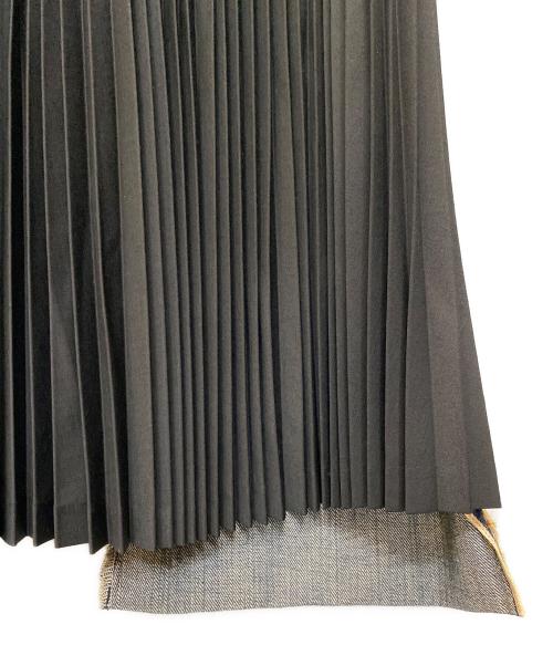 JUNYA WATANABE COMME des GARCONS（ジュンヤワタナベ コムデギャルソン）JUNYA WATANABE COMME des GARCONS (ジュンヤワタナベ コムデギャルソン) LEVI'S (リーバイス) AD2021 再構築プリーツレイヤードデニムパンツ インディゴ サイズ:Sの古着・服飾アイテム
