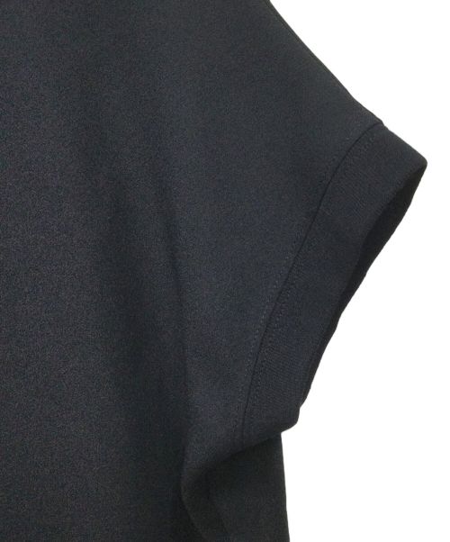 icB（アイシービー）icB (アイシービー) FluidBackSatin ワンピース　ベルト欠品 ネイビー サイズ:0の古着・服飾アイテム