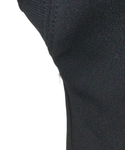 icB（アイシービー）icB (アイシービー) FluidBackSatin ワンピース　ベルト欠品 ネイビー サイズ:0の古着・服飾アイテム