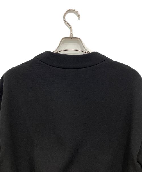 YONFA（ヨンファ）YONFA (ヨンファ) Vネックプルオーバーカットソー ブラック サイズ:FREEの古着・服飾アイテム