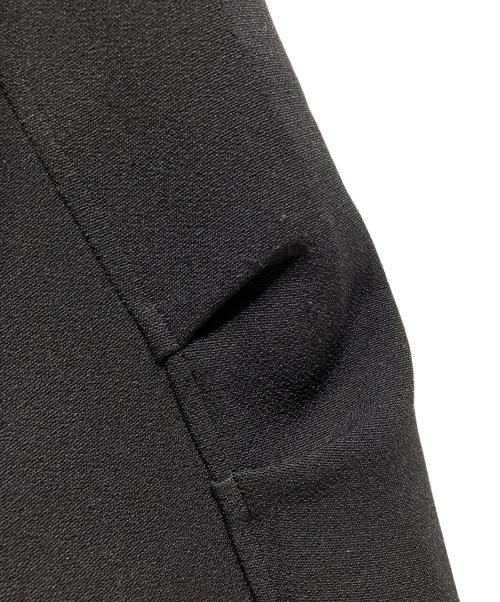 YONFA（ヨンファ）YONFA (ヨンファ) Vネックプルオーバーカットソー ブラック サイズ:FREEの古着・服飾アイテム