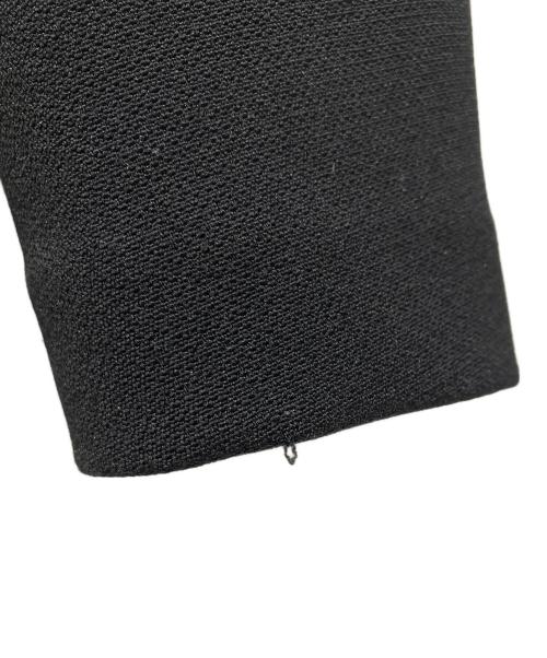 YONFA（ヨンファ）YONFA (ヨンファ) Vネックプルオーバーカットソー ブラック サイズ:FREEの古着・服飾アイテム