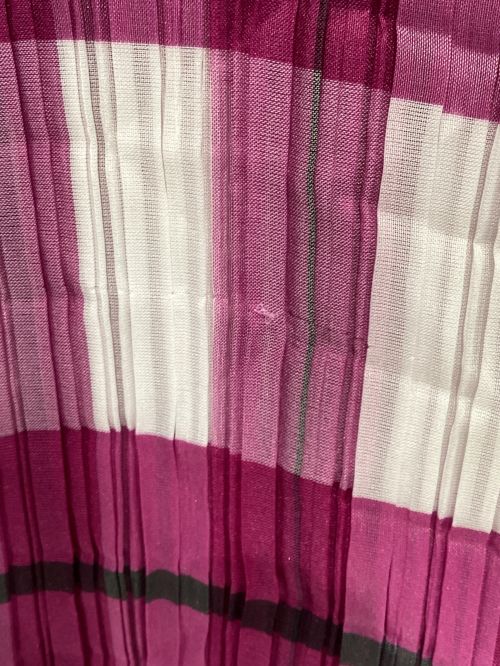 ISSEY MIYAKE（イッセイミヤケ）ISSEY MIYAKE (イッセイミヤケ) チェックプリーツブラウス パープル サイズ:2の古着・服飾アイテム