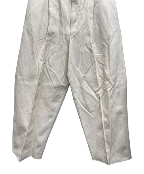 YLEVE（イレーヴ）YLEVE (イレーヴ) FINX COTTON RAMMY TWILL TR/コットンラミーツイルパンツ ホワイト サイズ:1の古着・服飾アイテム
