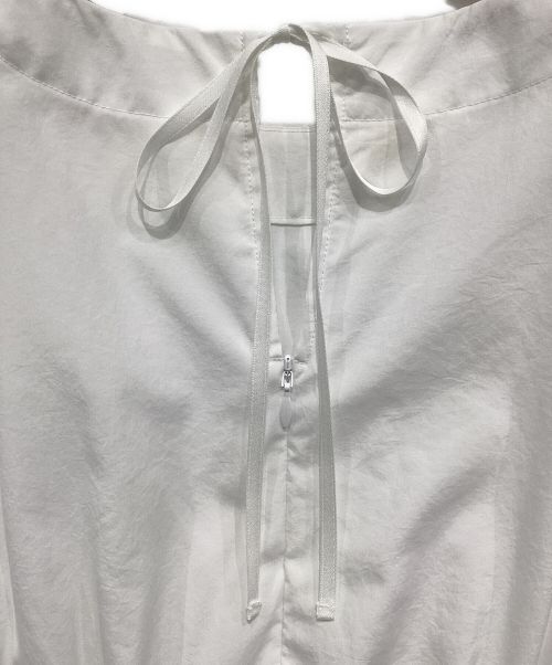 Audire（アウディーレ）Audire (アウディーレ) ruffle sleeve blouse ホワイト サイズ:Mの古着・服飾アイテム