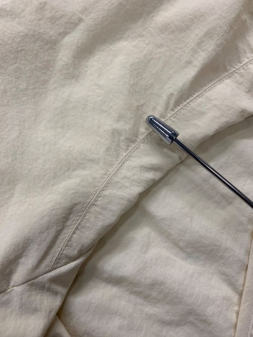 Adam et Rope（アダム エ ロペ）Adam et Rope (アダムエロペ) 2WAYリサイクルナイロンオーバーコート アイボリー サイズ:Fの古着・服飾アイテム