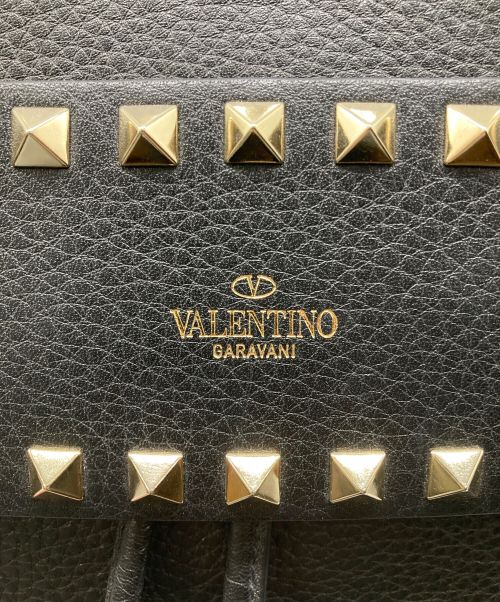 VALENTINO GARAVANI（ヴァレンティノ・ガラヴァーニ）VALENTINO GARAVANI (ヴァレンティノ・ガラヴァーニ) ロックスタッズバックパック ブラックの古着・服飾アイテム