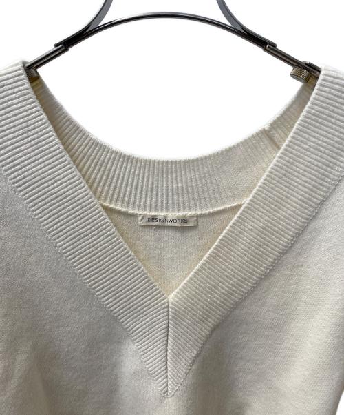 DESIGNWORKS（デザインワークス）DESIGNWORKS (デザインワークス) ニットベスト オフホワイト サイズ:38の古着・服飾アイテム