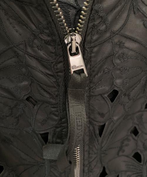 RED VALENTINO（レッドヴァレンティノ）RED VALENTINO (レッドヴァレンティノ) カットアウトディテールフーデッドコート ブラック サイズ:38の古着・服飾アイテム