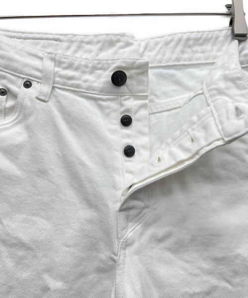 YCHAI（イカイ）YCHAI (イカイ) ホワイトデニムパンツ ホワイト サイズ:Mの古着・服飾アイテム