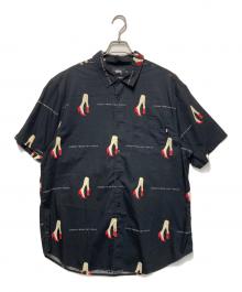 stussy（ステューシー）の古着「ハイヒール柄シャツ」｜ブラック