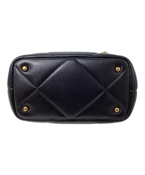 VALENTINO GARAVANI（ヴァレンティノ・ガラヴァーニ）VALENTINO GARAVANI (ヴァレンティノ・ガラヴァーニ) Roman Stud Leather Shoulder Bag L（ローマンスタッズ レザーショルダーバッグ） ブラック サイズ:ーの古着・服飾アイテム