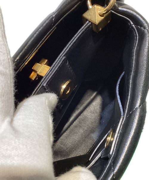 VALENTINO GARAVANI（ヴァレンティノ・ガラヴァーニ）VALENTINO GARAVANI (ヴァレンティノ・ガラヴァーニ) Roman Stud Leather Shoulder Bag L（ローマンスタッズ レザーショルダーバッグ） ブラック サイズ:ーの古着・服飾アイテム