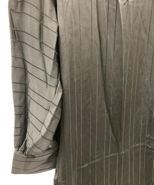 MIESROHE（ミースロエ）MIESROHE (ミースロエ) sustainableストライプサテンワンピース ブラックの古着・服飾アイテム