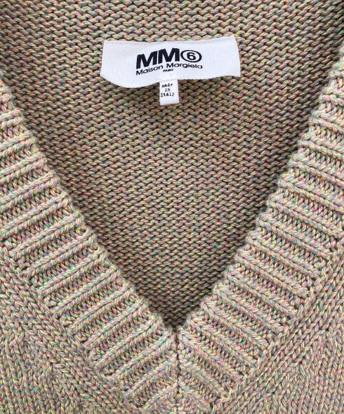 MM6 Maison Margiela（エムエムシックスメゾンマルジェラ）MM6 Maison Margiela (エムエムシックス メゾンマルジェラ) M刺繍Vネックニットベスト グリーン サイズ:Sの古着・服飾アイテム