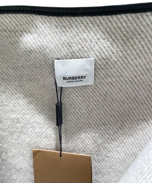 BURBERRY（バーバリー）BURBERRY (バーバリー) LOVE BLANKET ブラック サイズ:FREE 未使用品の古着・服飾アイテム