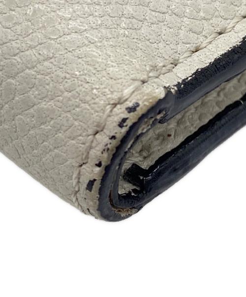 Valextra（ヴァレクストラ）Valextra (ヴァレクストラ) 3つ折り財布 アイボリーの古着・服飾アイテム