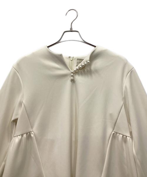 UNITED ARROWS（ユナイテッドアローズ）UNITED ARROWS (ユナイテッドアローズ) SPONGY パールモチーフ ブラウス ホワイト サイズ:38の古着・服飾アイテム
